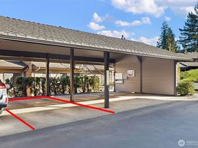 10643 Glen Acres Drive S 10643, Seattle WA 98168