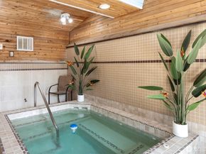 10643 Glen Acres Drive S 10643, Seattle WA 98168