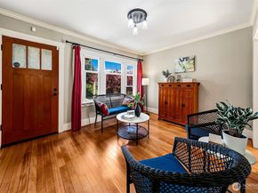 8403 32nd Avenue SW, Seattle WA 98126