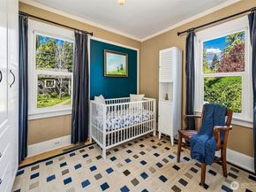 8403 32nd Avenue SW, Seattle WA 98126