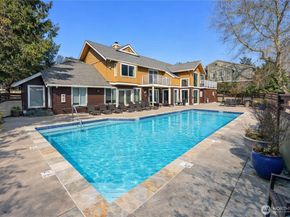 300 N 130th Street 5302, Seattle WA 98133