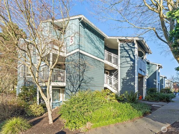 300 N 130th Street 5302, Seattle WA 98133