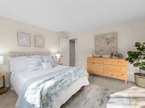 300 N 130th Street 5302, Seattle WA 98133