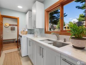 18978 Angeline Avenue NE, Suquamish WA 98392