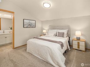 14338 Lenora Place N B, Seattle WA 98133