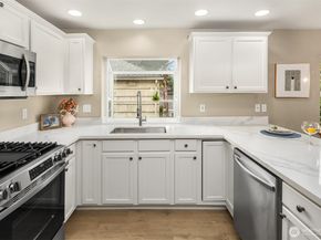 14338 Lenora Place N B, Seattle WA 98133