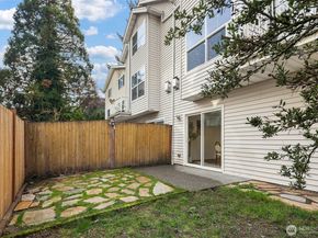 14338 Lenora Place N B, Seattle WA 98133