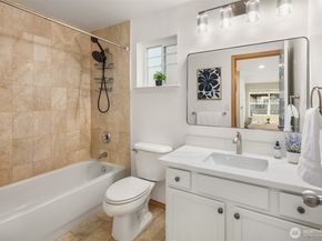 14338 Lenora Place N B, Seattle WA 98133