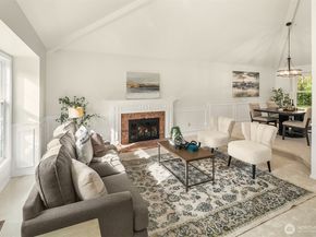 24106 NE 6th Place, Sammamish WA 98074