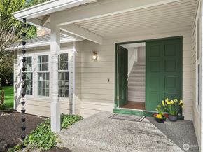 24106 NE 6th Place, Sammamish WA 98074