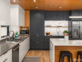 7527 45th Avenue NE, Seattle WA 98115