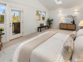 7527 45th Avenue NE, Seattle WA 98115