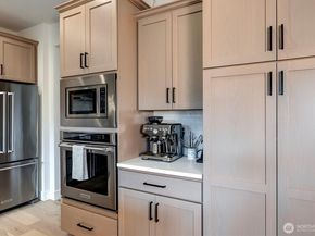 12143 NE 170th Place, Bothell WA 98011