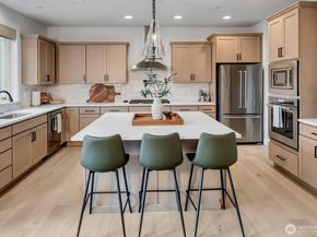 12143 NE 170th Place, Bothell WA 98011