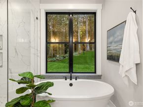 7535 NE West Port Madison Road, Bainbridge Island WA 98110