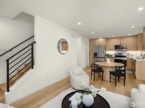 14321 C Interlake Avenue N, Seattle WA 98133