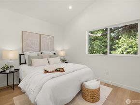 14321 C Interlake Avenue N, Seattle WA 98133