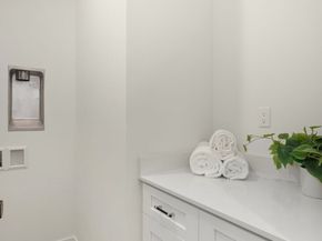 14321 C Interlake Avenue N, Seattle WA 98133