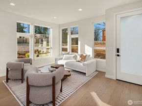 7324 7th Place SW B, Seattle WA 98106