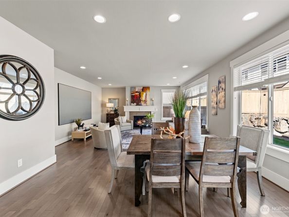 610 Field Place NE, Renton WA 98059