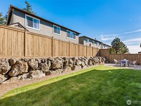610 Field Place NE, Renton WA 98059