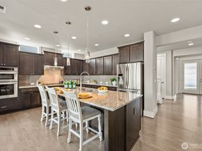 610 Field Place NE, Renton WA 98059