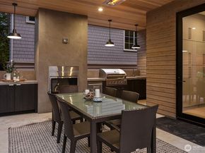 1027 McGilvra Boulevard E, Seattle WA 98112