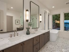 1027 McGilvra Boulevard E, Seattle WA 98112