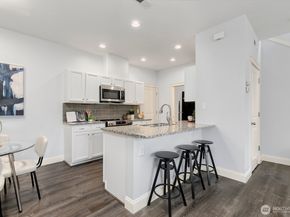 2285 NE Natalie Way, Issaquah WA 98029