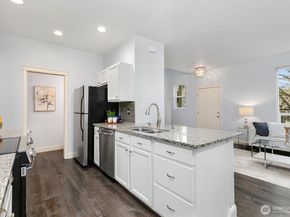 2285 NE Natalie Way, Issaquah WA 98029