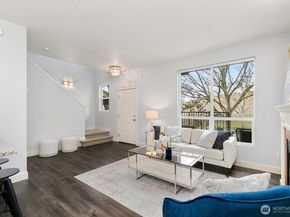 2285 NE Natalie Way, Issaquah WA 98029