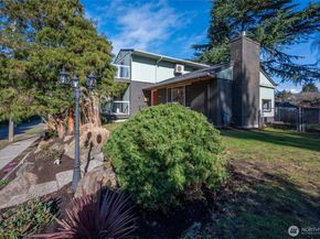 4570 36th Avenue W, Seattle WA 98199