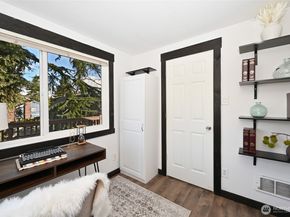 4570 36th Avenue W, Seattle WA 98199