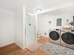 4570 36th Avenue W, Seattle WA 98199