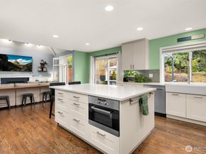 15749 142nd Place SE, Renton WA 98058