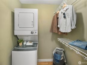 7106 California Avenue SW 101, Seattle WA 98136