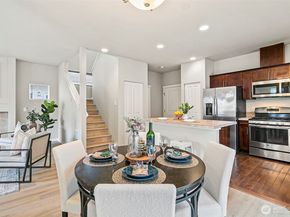 1051 42nd Court NE, Auburn WA 98002