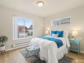 1051 42nd Court NE, Auburn WA 98002