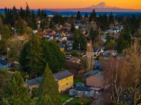 403 NE 94th Street, Seattle WA 98115