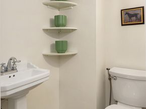 403 NE 94th Street, Seattle WA 98115