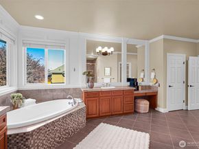 4563 162nd Lane SE, Bellevue WA 98006