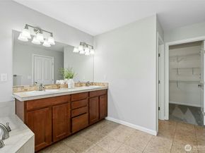 18223 31st Avenue SE, Bothell WA 98012