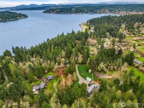 3560 Campbell Street NE, Bainbridge Island WA 98110