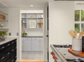 3560 Campbell Street NE, Bainbridge Island WA 98110