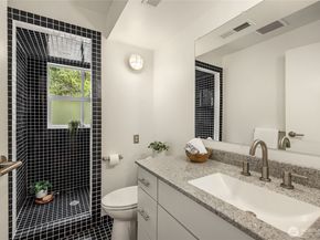 3560 Campbell Street NE, Bainbridge Island WA 98110