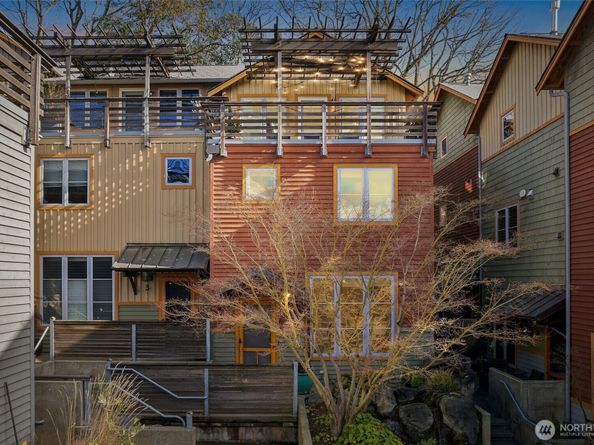 3824 Evanston Avenue N 6, Seattle WA 98103