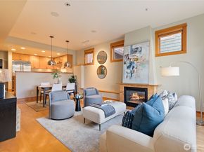 3824 Evanston Avenue N 6, Seattle WA 98103