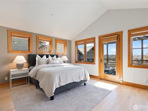 3824 Evanston Avenue N 6, Seattle WA 98103