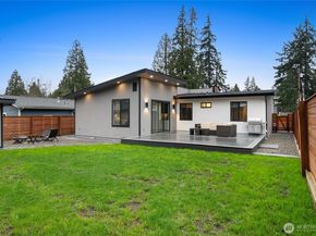 23907 53rd Avenue W, Mountlake Terrace WA 98043