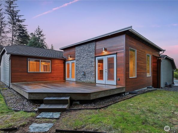 6006 105th Ave NE, Kirkland WA 98033